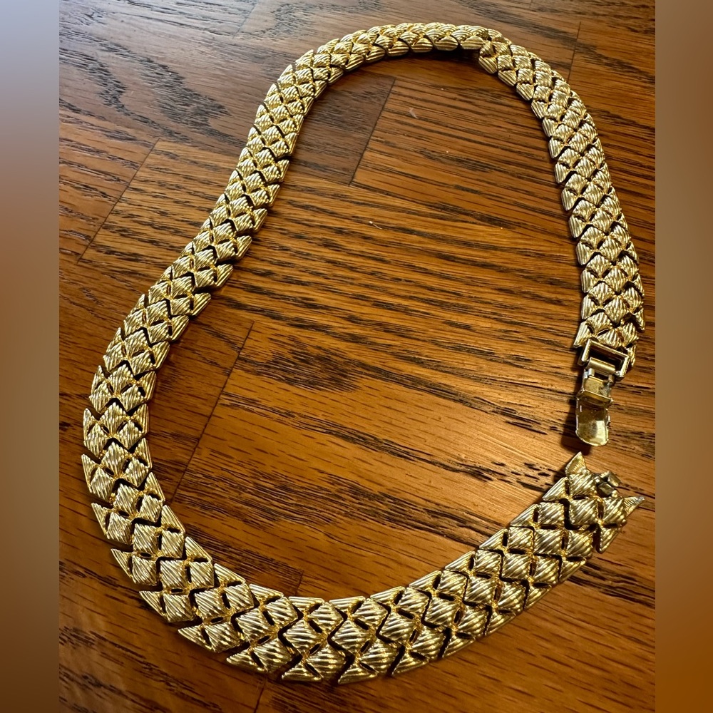 Unique Costume Jewelry Necklace